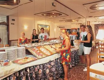 Holiday Center Szálloda Calella
